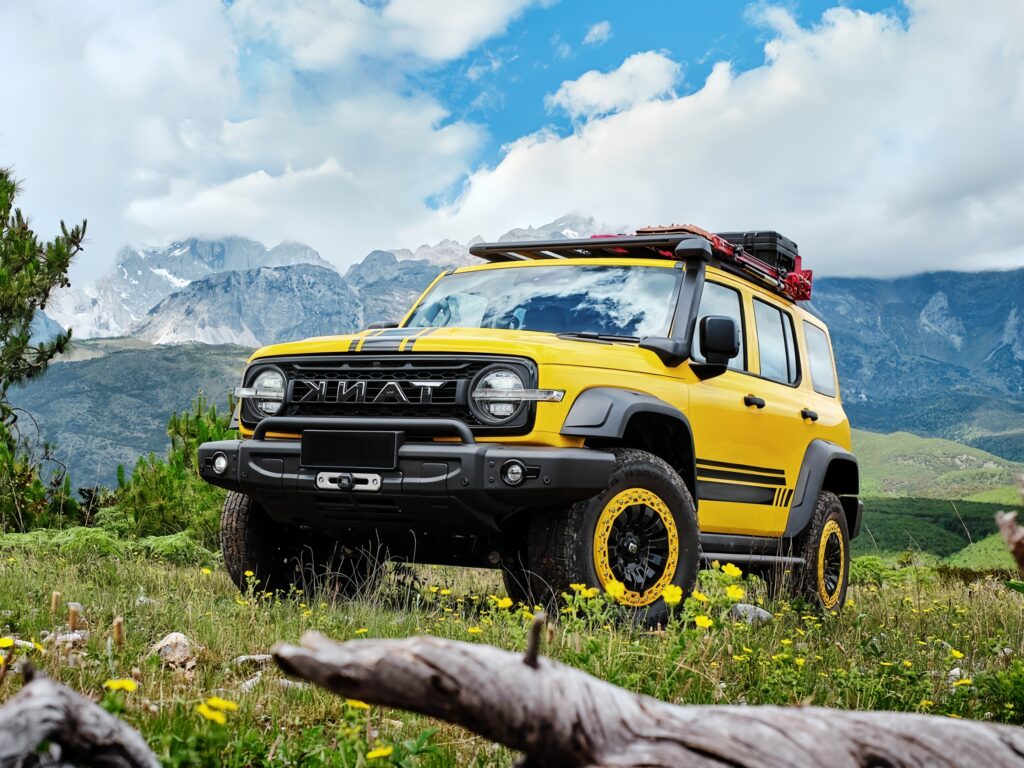 2026 TANK 300 Hi4-T