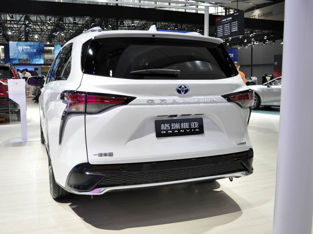 2026 Toyota Granvia