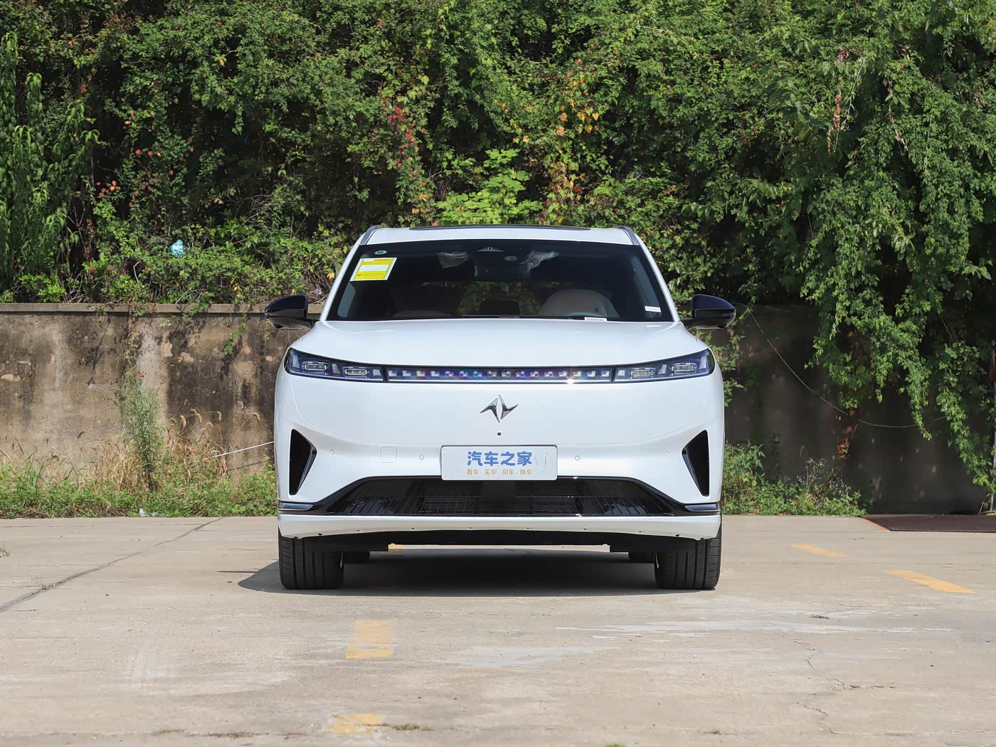 2026 Dongfeng eπ 008